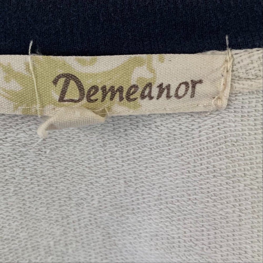 DEMEANOR Long Sleeve Cotton Lace Tee - Picture 7 of 7